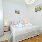 Apartman Apriori - Free Parking