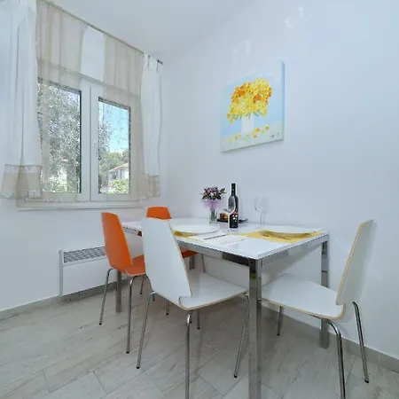 Apriori - Free Parking Apartment Zadar