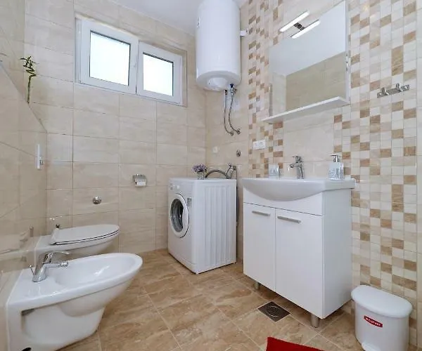 Apriori - Free Parking Zadar