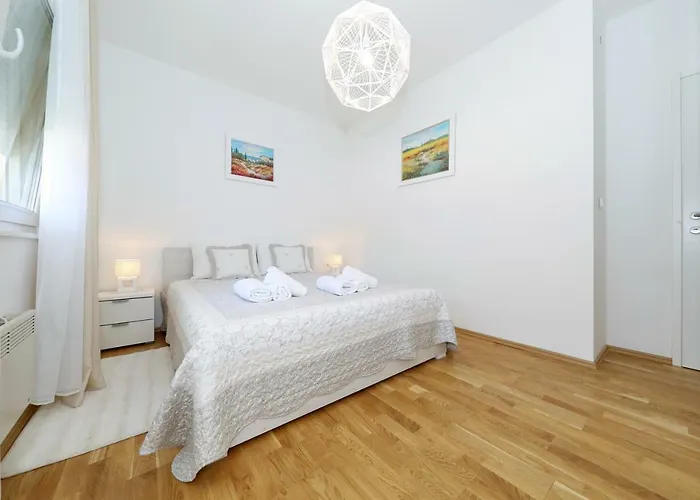 Apriori - Free Parking Apartamento *