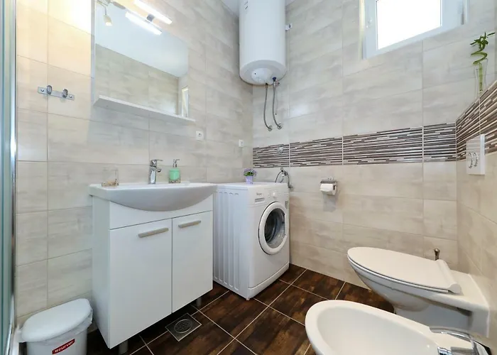 Apriori - Free Parking Apartamento *